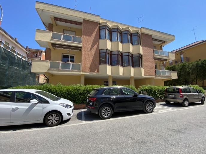 Pesaro - zona loreto - appartamento in vendita
