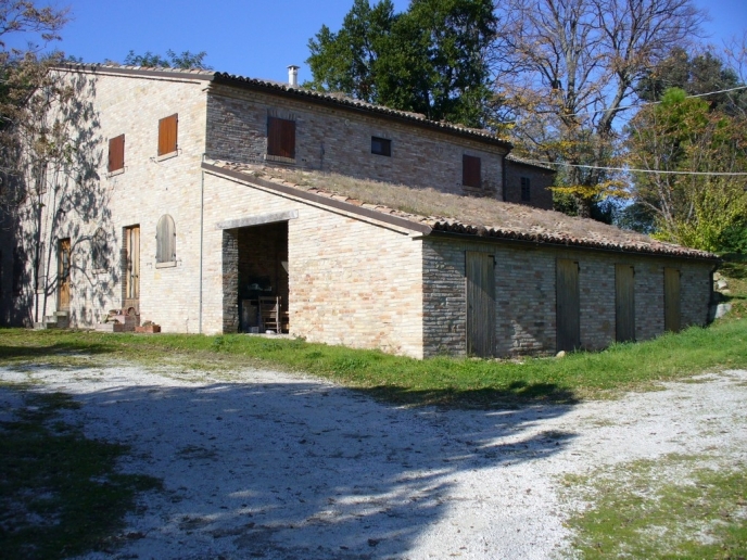 2. CHIESETTA facciata.JPG