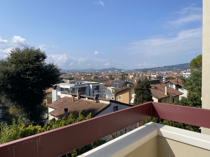 Pesaro - zona montegranaro - appartamento in vendita